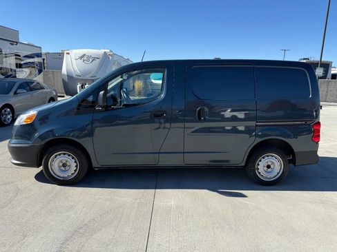 Used 2017 Chevrolet City Express LT w/ Technology Package image 6