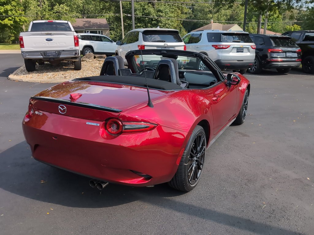 New 2026 MAZDA MX-5 Miata Club w/ Interior Package RWD image 6