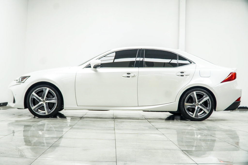 Used 2020 Lexus IS 300 AWD w/ Premium Package image 12