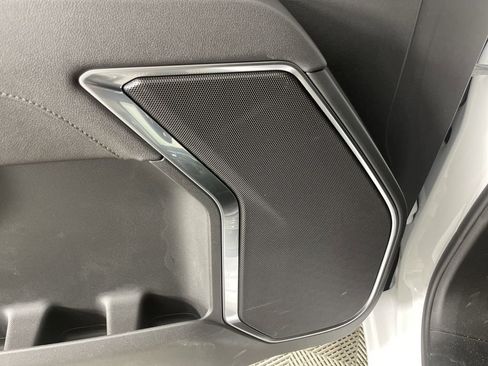 Used 2025 GMC Sierra 1500 Elevation image 24