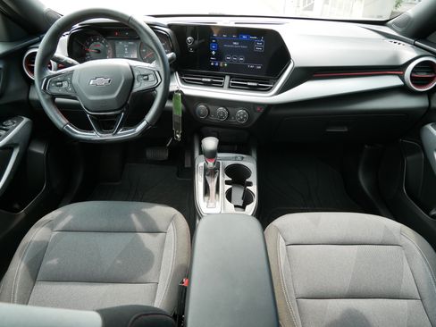 Certified 2024 Chevrolet Trax RS w/ Driver Confidence Package FWD image 11