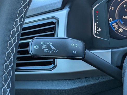 Used 2022 Volkswagen Atlas SEL image 32