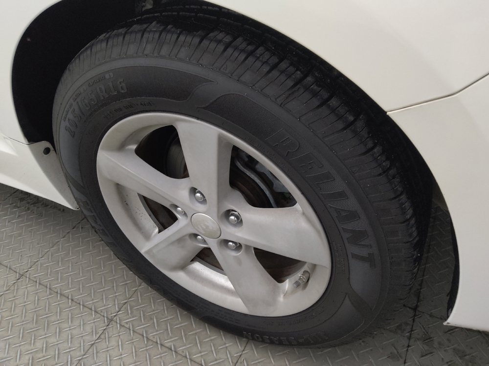 Used 2015 Kia Optima LX FWD image 31
