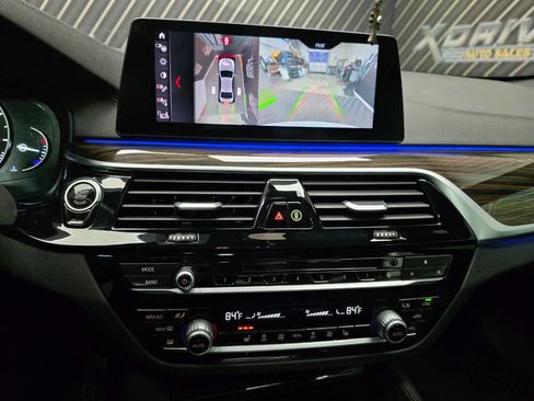 Used 2019 BMW M550i xDrive image 24