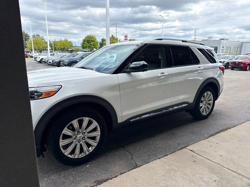 Used 2021 Ford Explorer Limited w/ Hybrid Equipment Group 310A AWD/4WD image 10