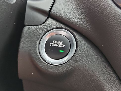 Used 2022 Chevrolet Equinox LT AWD/4WD image 22