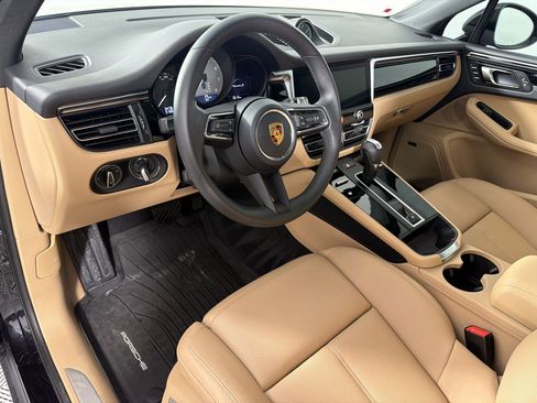 Certified 2026 Porsche Macan S AWD/4WD image 4