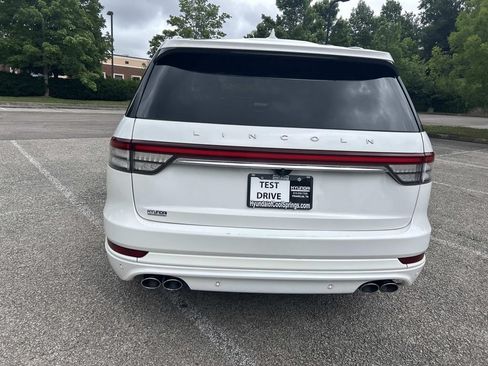 Used 2021 Lincoln Aviator Reserve AWD/4WD image 6