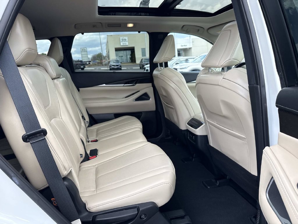 Certified 2023 INFINITI QX60 Sensory w/ Vision Package AWD/4WD image 21