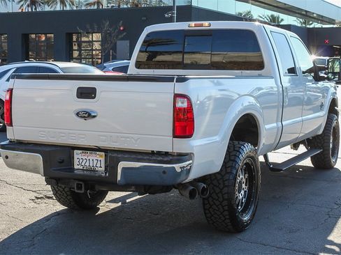 Used 2015 Ford F250 Lariat w/ Chrome Package image 7