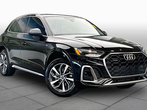 Used 2023 Audi Q5 2.0T Premium Plus w/ Premium Plus Package AWD/4WD image 3