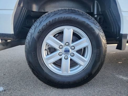 Certified 2023 Ford F150 XLT w/ FX4 Off-Road Package image 18