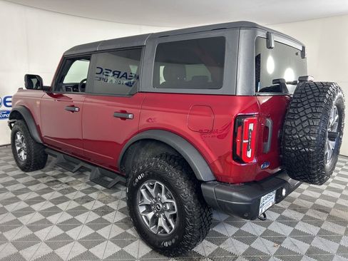 Used 2025 Ford Bronco Badlands image 10