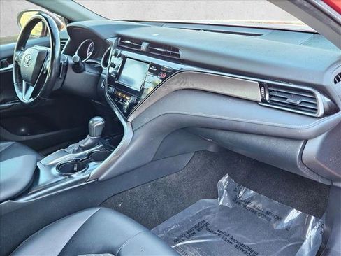 Used 2019 Toyota Camry SE image 21