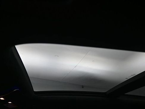 Used 2024 Mercedes-Benz GLC 300 4MATIC image 19