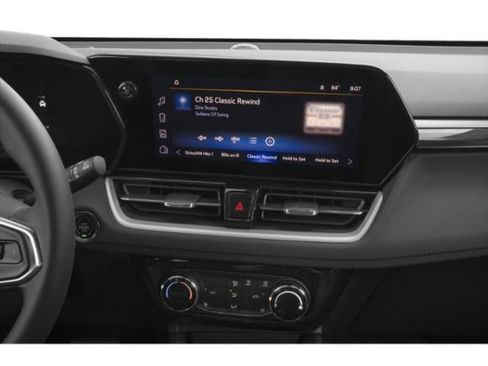 Used 2025 Chevrolet TrailBlazer LT AWD/4WD image 10