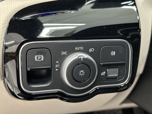 Certified 2025 Mercedes-Benz CLA 250 image 34