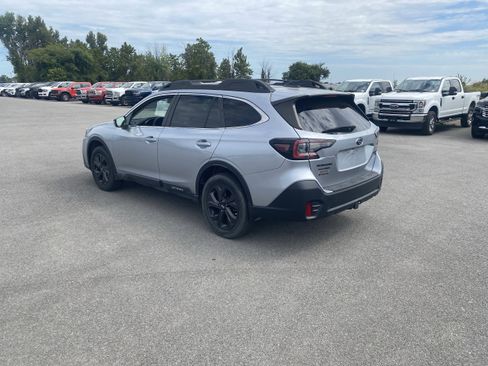 Used 2021 Subaru Outback Onyx Edition XT w/ Popular Package #2 image 5
