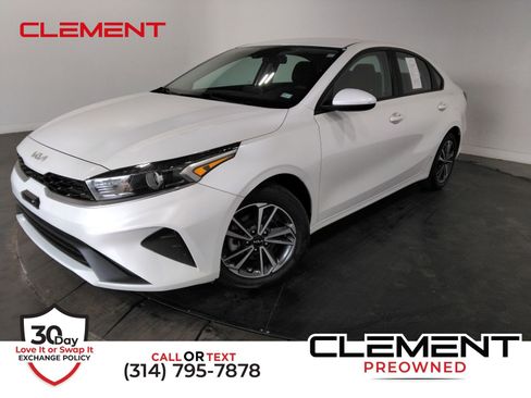 Used 2023 Kia Forte LXS image 1