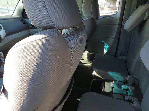 Used 2012 Toyota Tacoma Base image 11