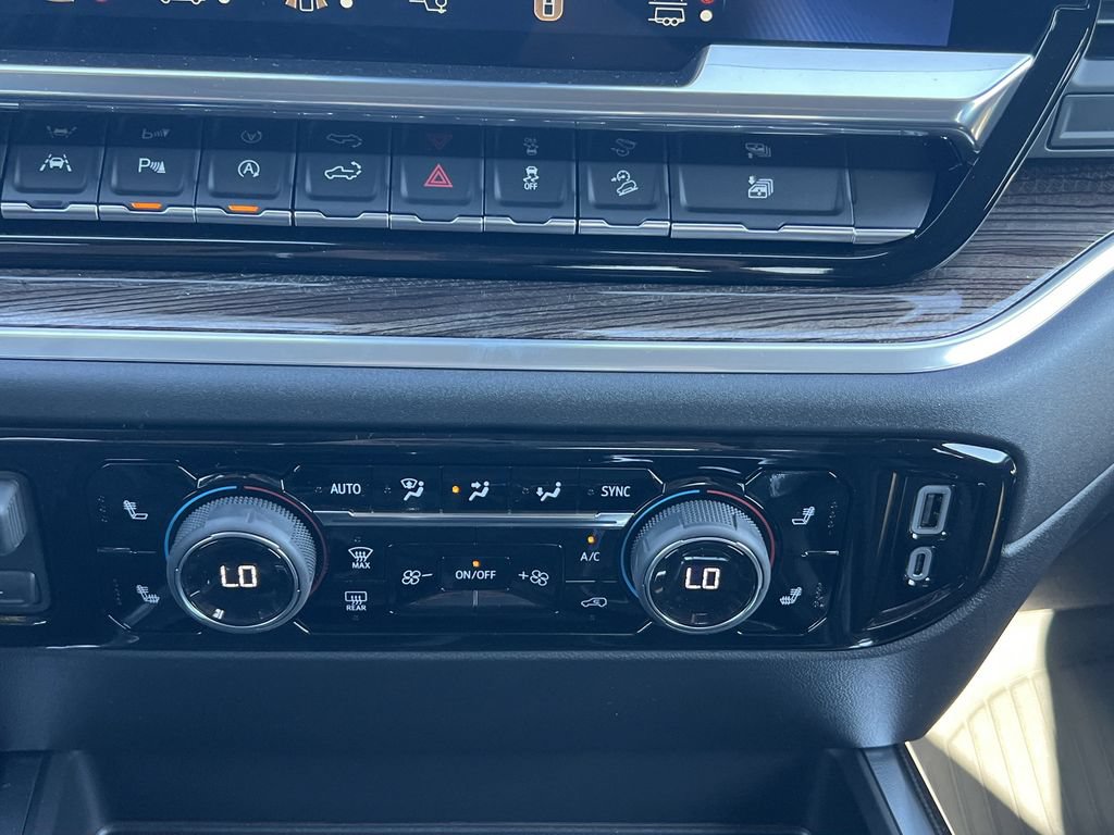 New 2026 Chevrolet Silverado 1500 RST AWD/4WD image 6