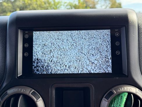 Used 2015 Jeep Wrangler 4WD Sport image 37