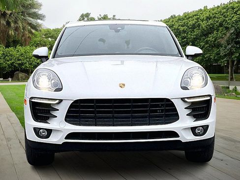 Used 2017 Porsche Macan S image 3