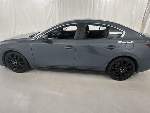 Used 2022 MAZDA MAZDA3 s image 6