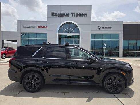 Used 2025 Hyundai Palisade XRT FWD image 2