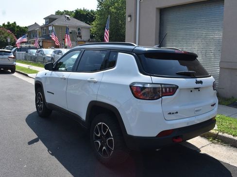 Used 2025 Jeep Compass Trailhawk AWD/4WD image 8