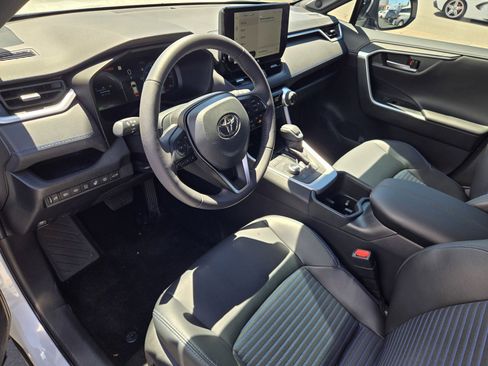 Used 2023 Toyota RAV4 XSE AWD/4WD image 10