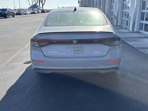 Used 2025 Honda Accord Sport image 4