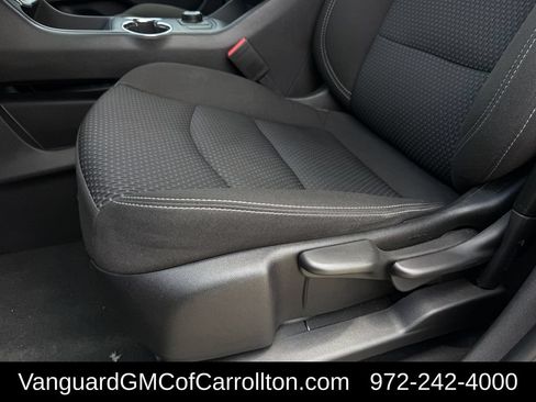 Used 2024 GMC Terrain SLE AWD/4WD image 27