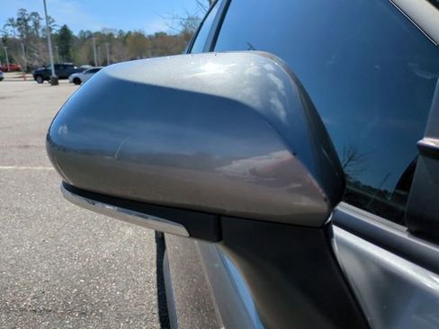 Used 2025 Toyota Camry SE image 12