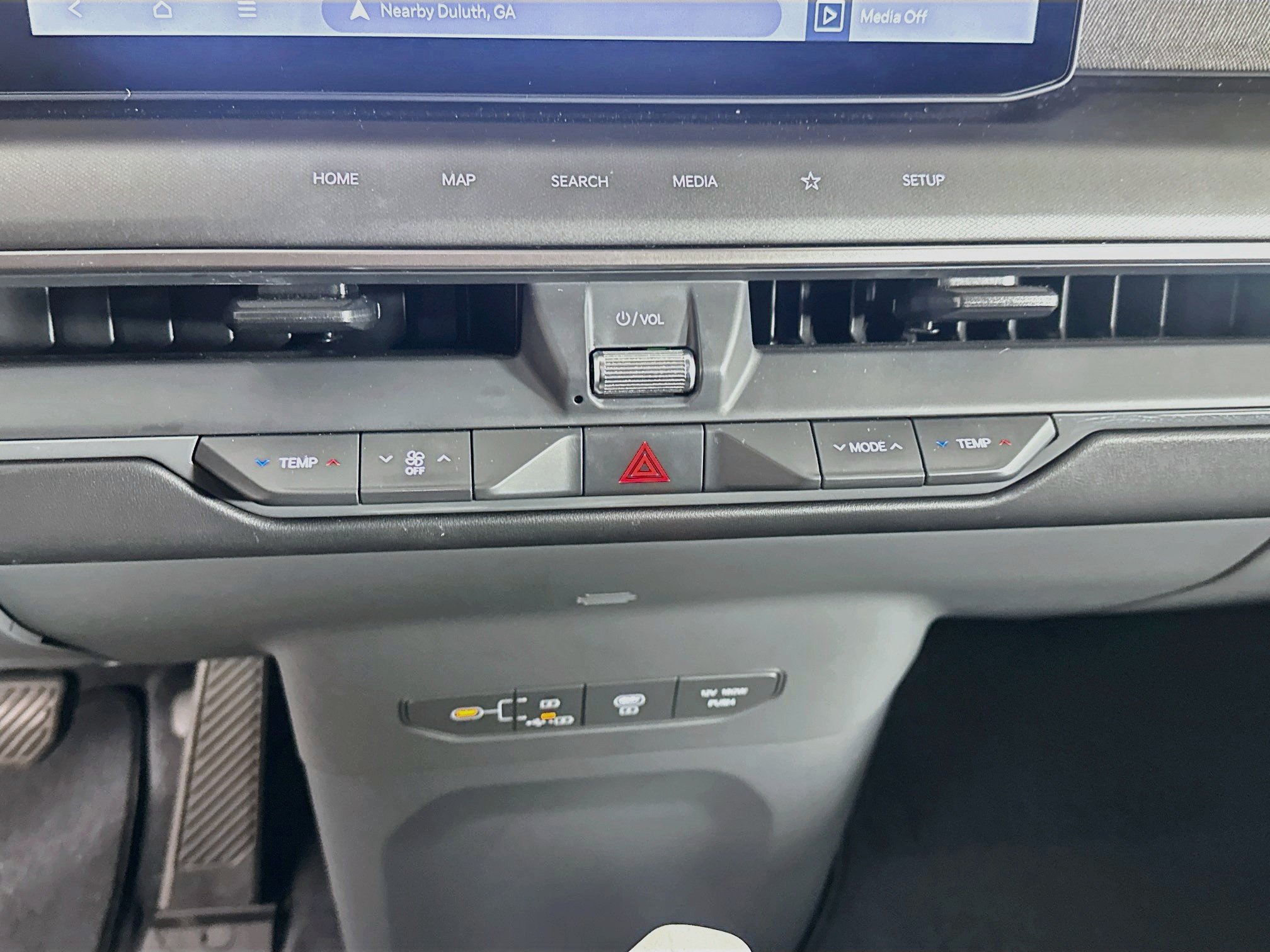 Used 2024 Kia EV9 Light Long Range RWD image 24