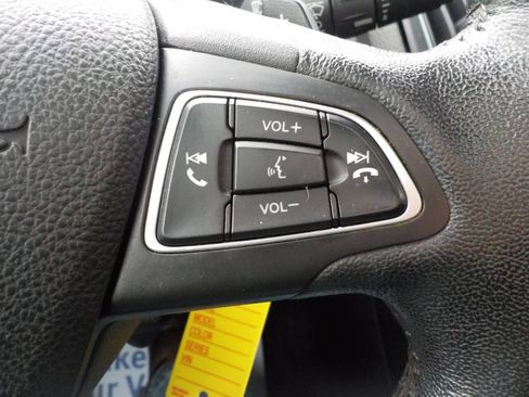 Used 2015 Ford Focus SE w/ SE Sport Package image 16