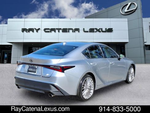 Certified 2023 Lexus IS 300 AWD w/ Premium Package image 18