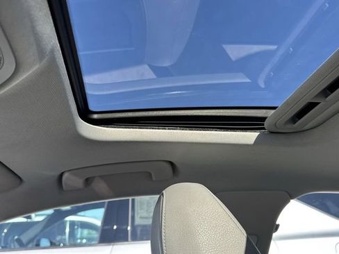 Used 2015 Audi A4 2.0T Premium Plus w/ Technology Package image 15