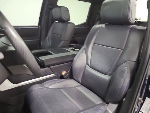 Used 2023 Toyota Tundra Platinum AWD/4WD image 21