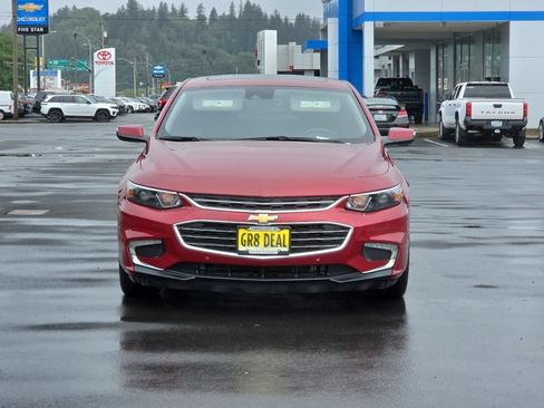 Certified 2017 Chevrolet Malibu Premier w/ Premier Sun and Wheel Package FWD image 3