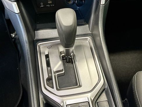 Used 2023 Subaru Forester Premium image 12