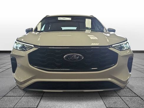 Used 2023 Ford Escape ST-Line w/ Tech Pack #1 FWD image 2