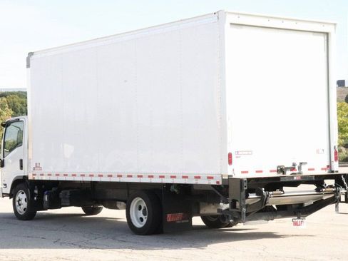 Used 2023 Chevrolet Low Cab Forward 5500XD RWD image 3