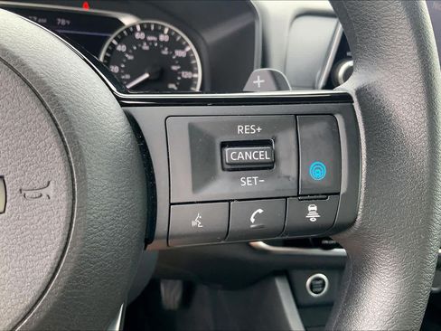 Used 2023 Nissan Rogue SV AWD/4WD image 23