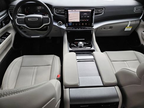 New 2026 Jeep Grand Wagoneer Limited AWD/4WD image 13
