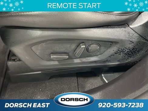 Certified 2023 Ford Explorer Limited image 3