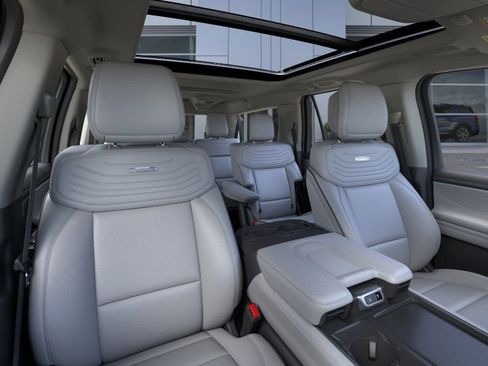 New 2026 Ford Expedition Max Platinum AWD/4WD image 10