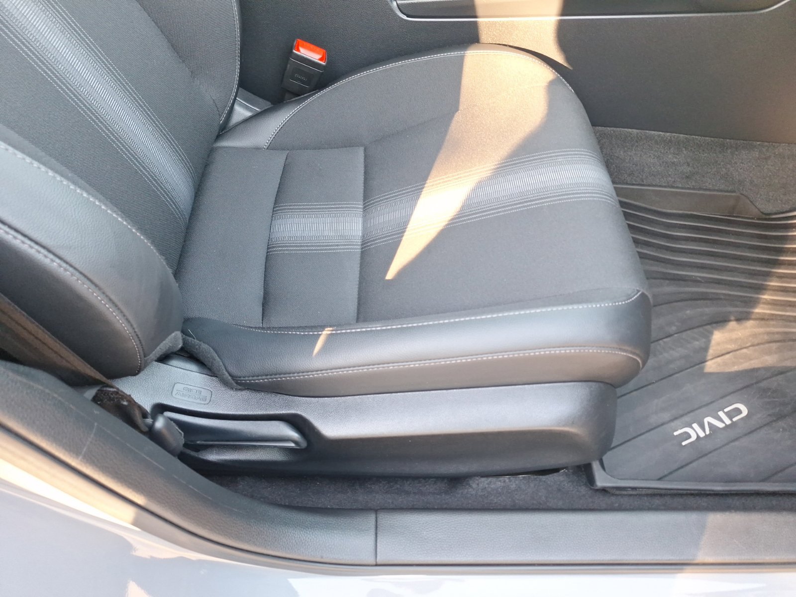 Used 2025 Honda Civic Sport image 33