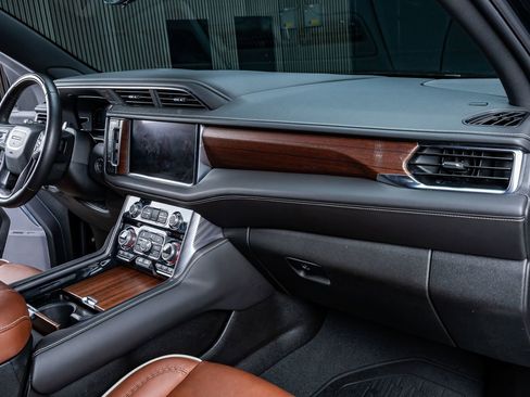 Used 2024 GMC Yukon Denali Ultimate image 18