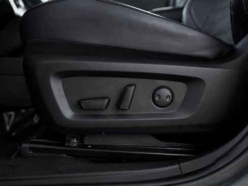 Used 2024 Mitsubishi Outlander SE image 20